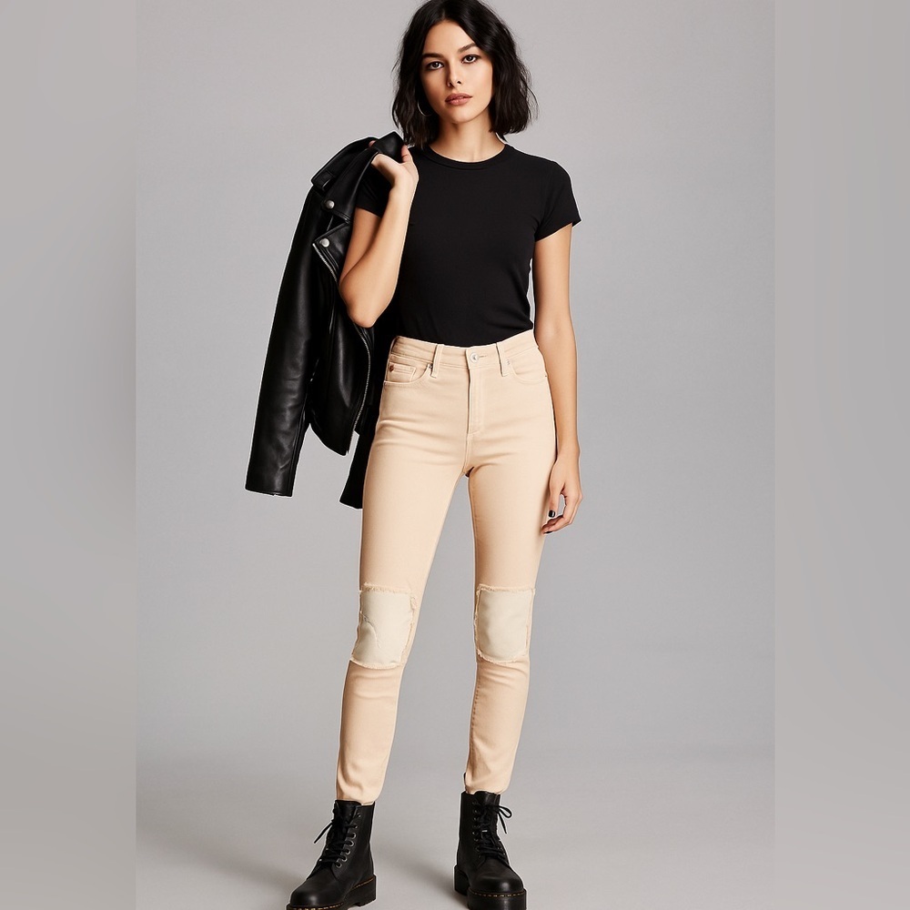 HUDSON Peach Patch Knee Skinny Jeans – Size 24 (New With Tags)